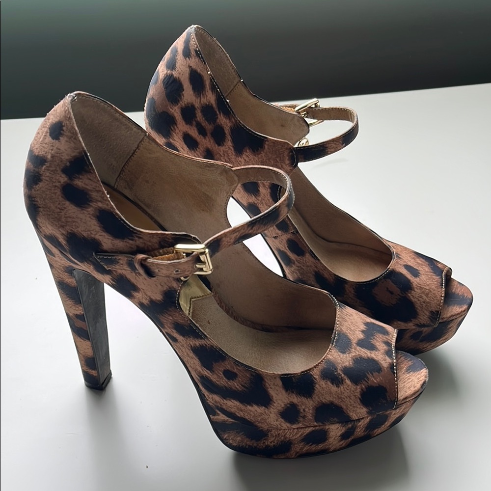 Michael Kors Brown and Black Peep-Toe Heels